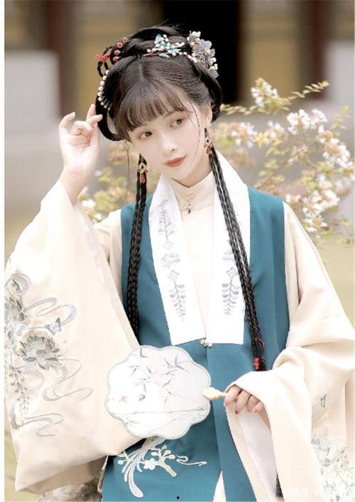 重生七零猎户女归来护全家,猎户女归来，守护家族荣耀之路